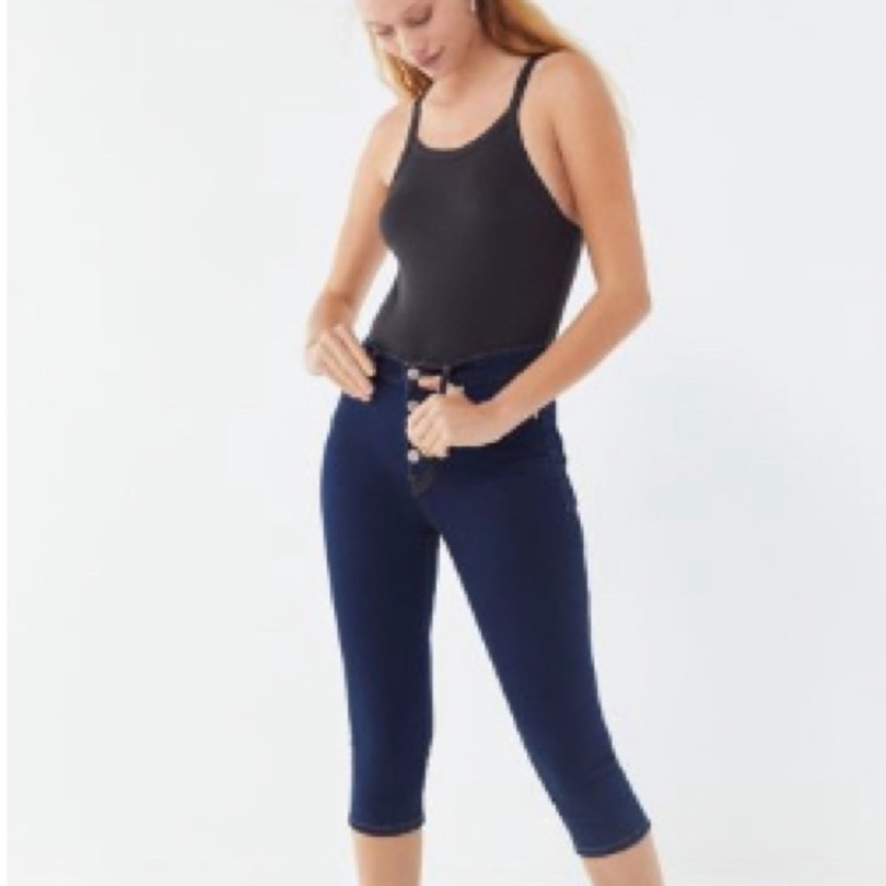 BDG High Waisted Capri Jean - Dark Wash by Urban Outfitters -Size 26